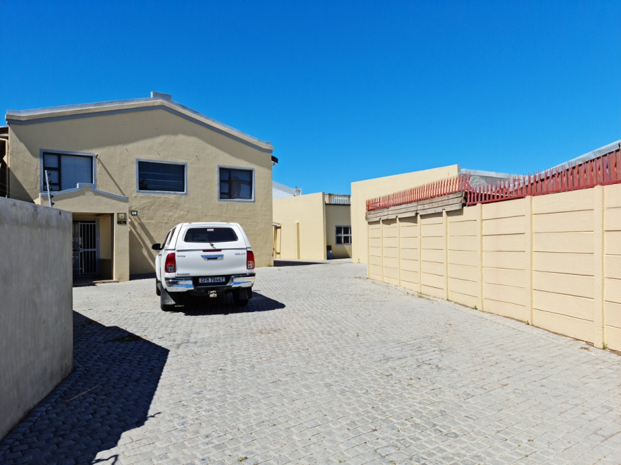 To Let Commercial Property for Rent in George Park Western Cape